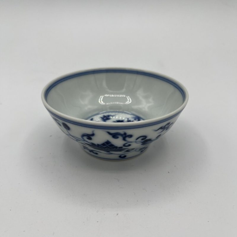 Ceramic Blue and White Curved Branch Cup