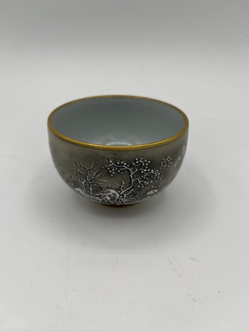 Ru Kiln Gold-inlaid Snow Landscape Cup