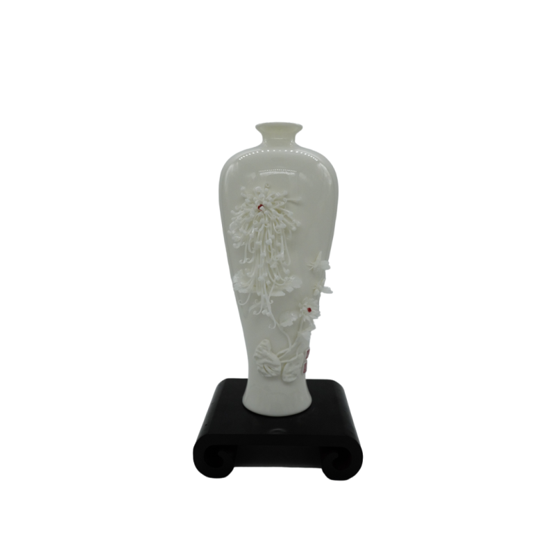 W Porcelain Chrysanthemum Vase