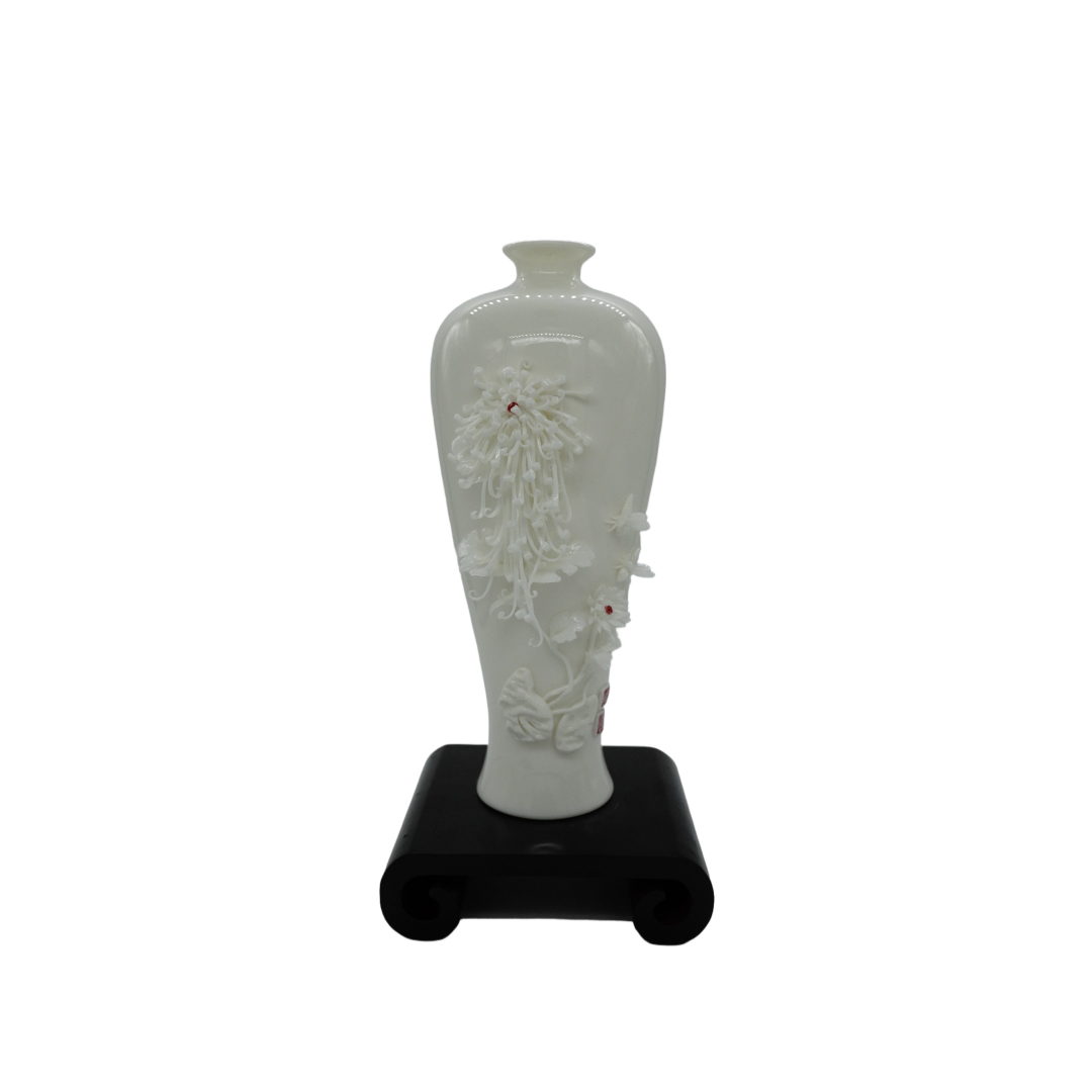 W Porcelain Chrysanthemum Vase