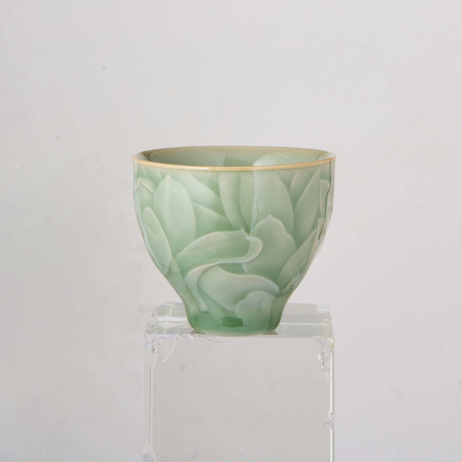 Plum Green Glaze Magnolia Cup