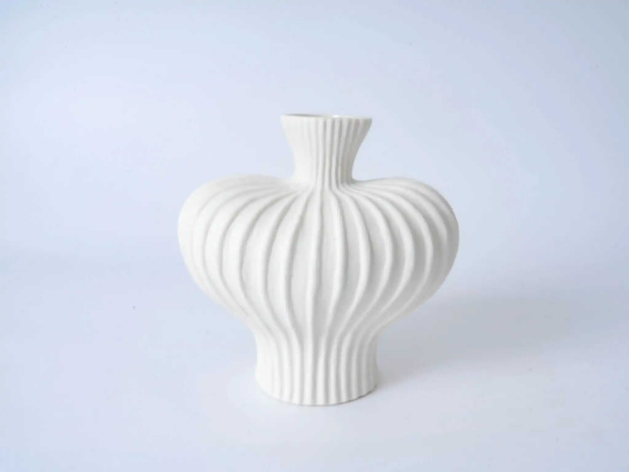 Unglazed White Lantern Husk Vase Smalll