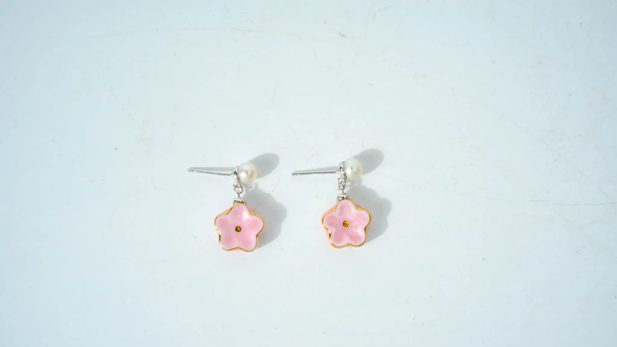 Love Language each Blossom Beauty 925 Silver Pearl Earrings (Short Style)