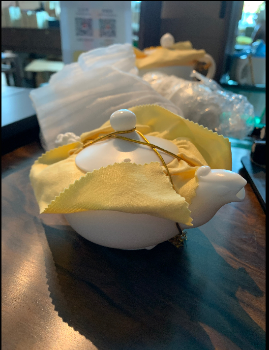 White Porcelain Dragon and Phoenix Teapot with Heart Lamp Cup Set